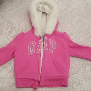 GAP sweater